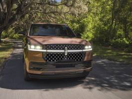 2025_Lincoln_Navigator_Black_Label_Sunrise_Copper_18_original