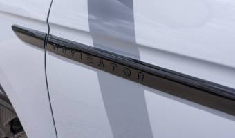 2025_Lincoln_Navigator_Reserve_Jet_Package_Grey_Mist_04_original